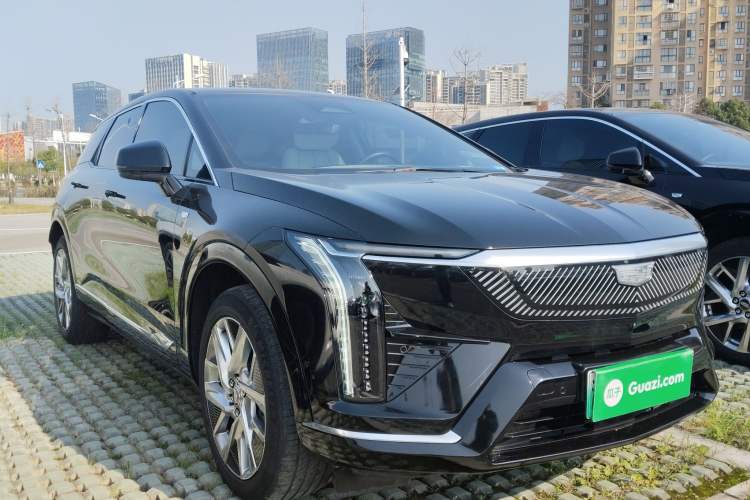 Used Cadillac OPTIQ 2024 Standard Range Version Exterior 1
