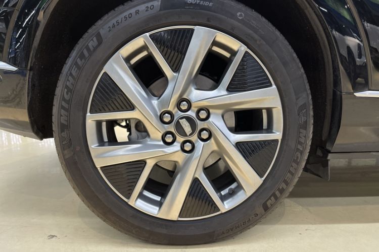 Used Cadillac OPTIQ 2024 Standard Range Version Exterior 1