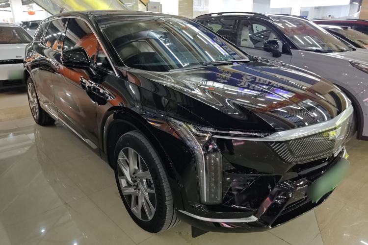 Used Cadillac OPTIQ 2024 Standard Range Version Exterior 2