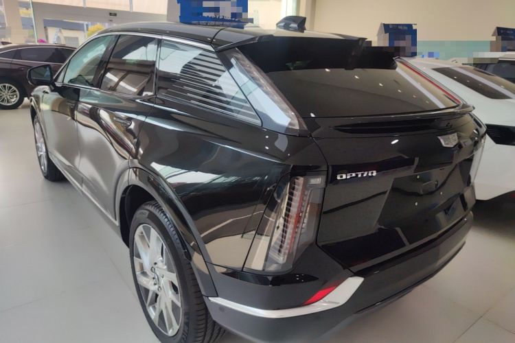 Used Cadillac OPTIQ 2024 Standard Range Version Exterior 2