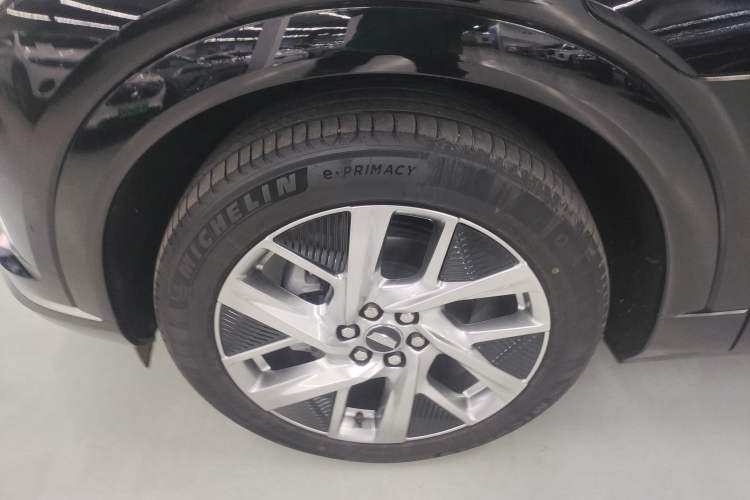 Used Cadillac OPTIQ 2024 Standard Range Version Exterior 4