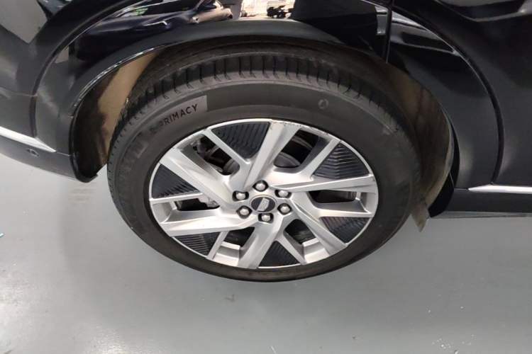 Used Cadillac OPTIQ 2024 Standard Range Version Exterior 5