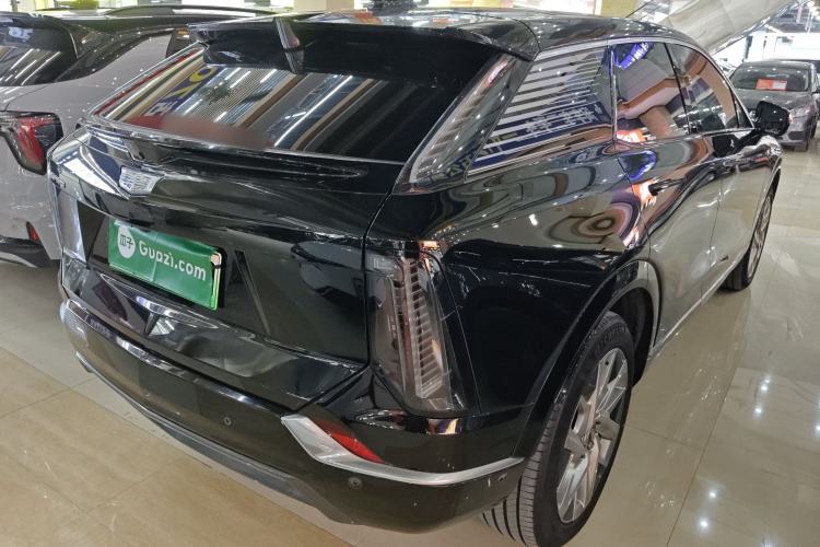 Used Cadillac OPTIQ 2024 Standard Range Version Exterior 5