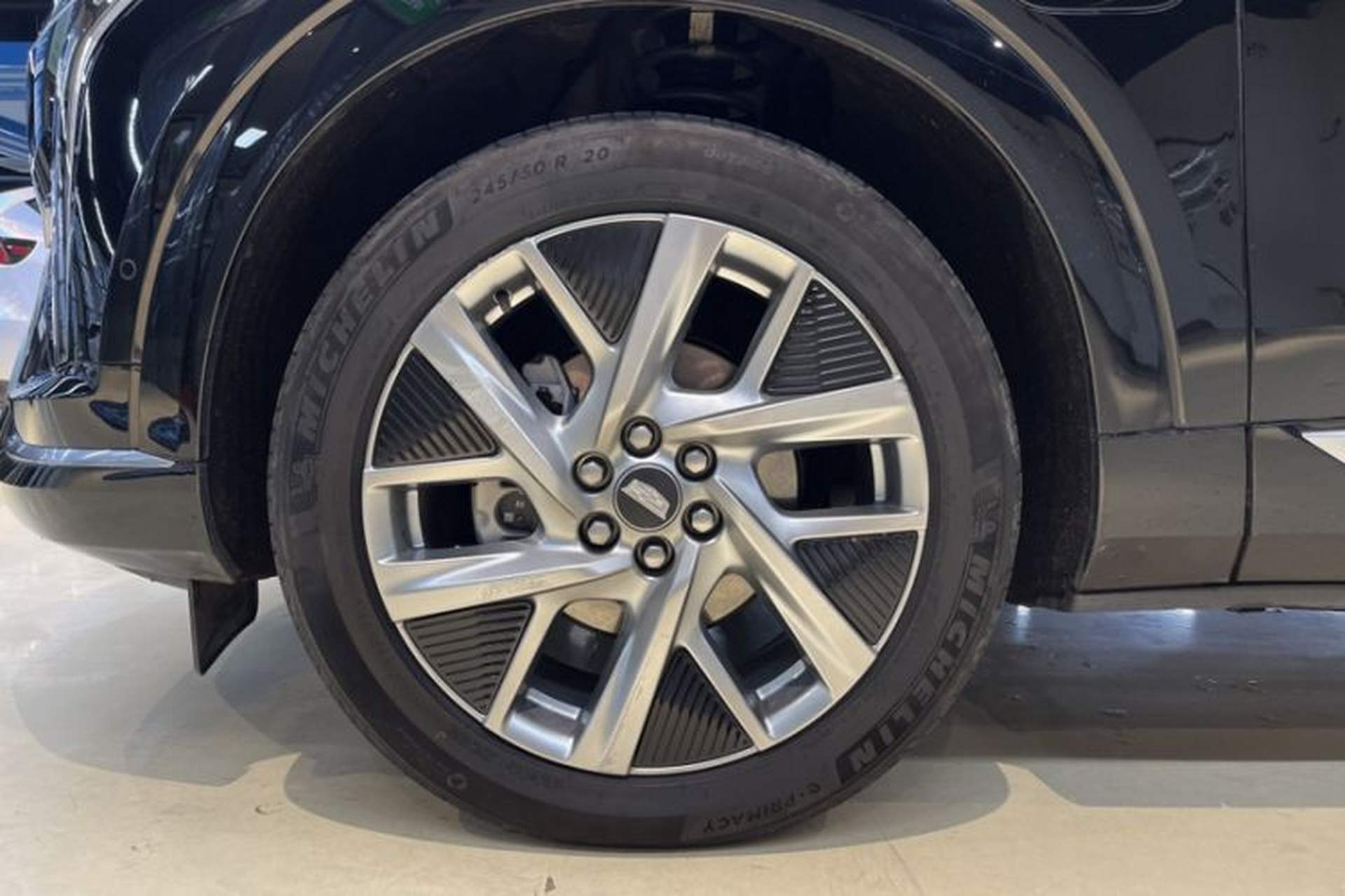 Used Cadillac OPTIQ 2024 Standard Range Version Exterior 5