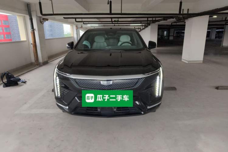 Used Cadillac OPTIQ 2024 Standard Range Version Front