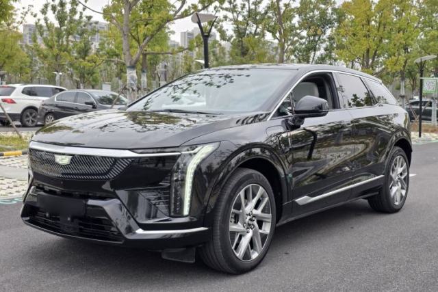 Used Cadillac OPTIQ 2024 Standard Range Version