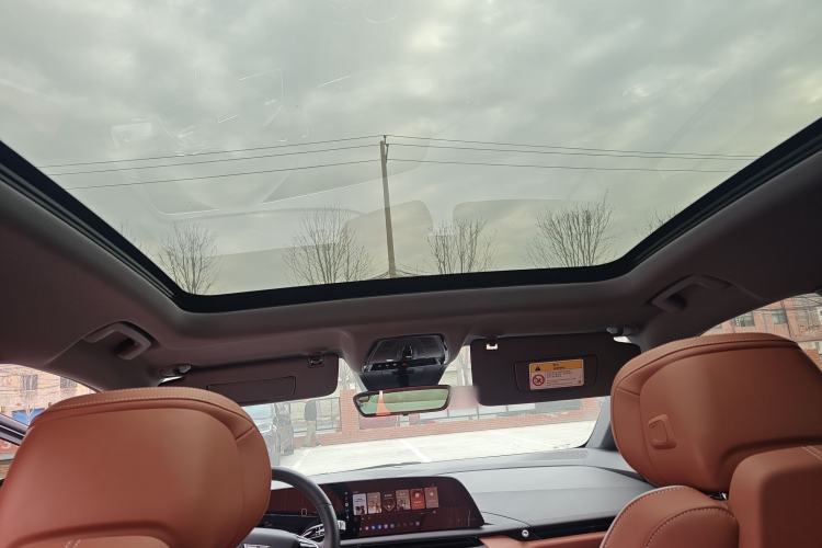 Used Cadillac OPTIQ 2024 Standard Range Version Headliner
