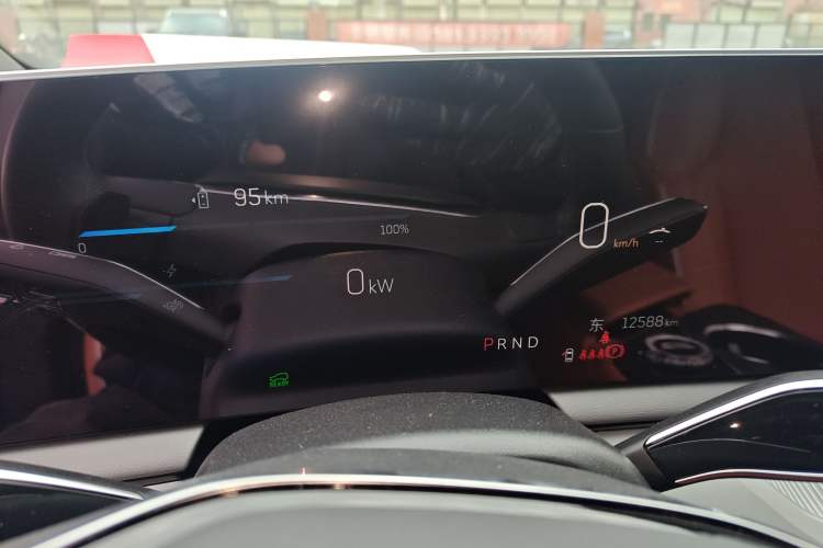Used Cadillac OPTIQ 2024 Standard Range Version Instrument Cluster