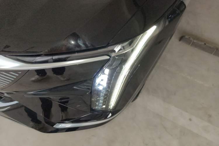 Used Cadillac OPTIQ 2024 Standard Range Version Left Front Headlight