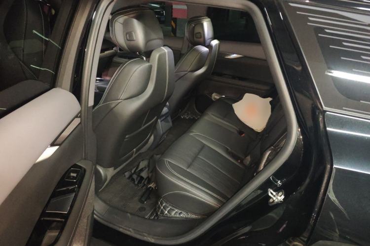 Used Cadillac OPTIQ 2024 Four-Wheel Drive Long-Range Version Left Rear Seat