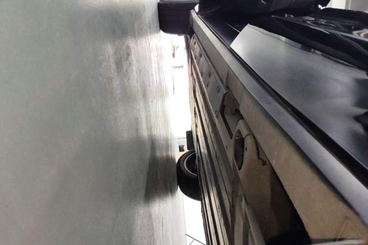Used Cadillac OPTIQ 2024 Standard Range Version Left Side Sill