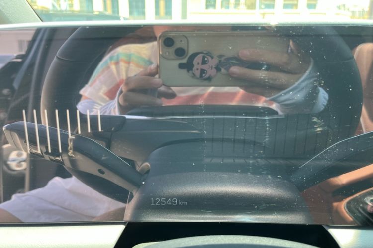 Used Cadillac OPTIQ 2024 Standard Range Version Odometer Close Up