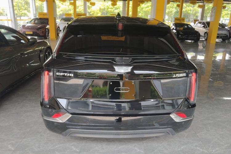 Used Cadillac OPTIQ 2024 Standard Range Version Rear