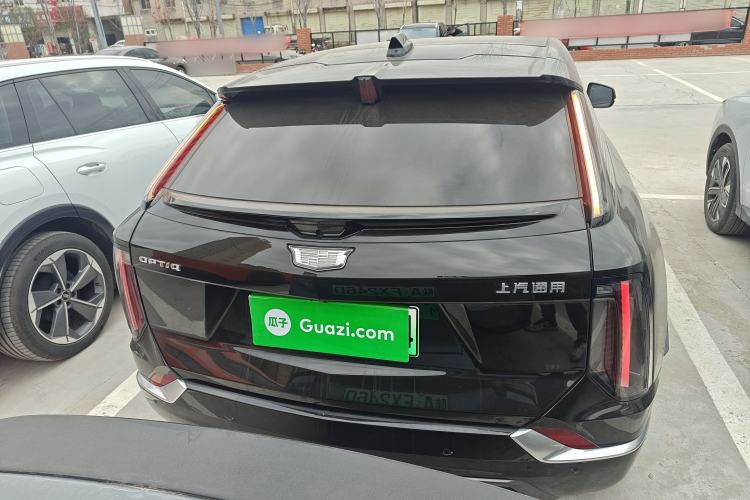 Used Cadillac OPTIQ 2024 Standard Range Version Rear