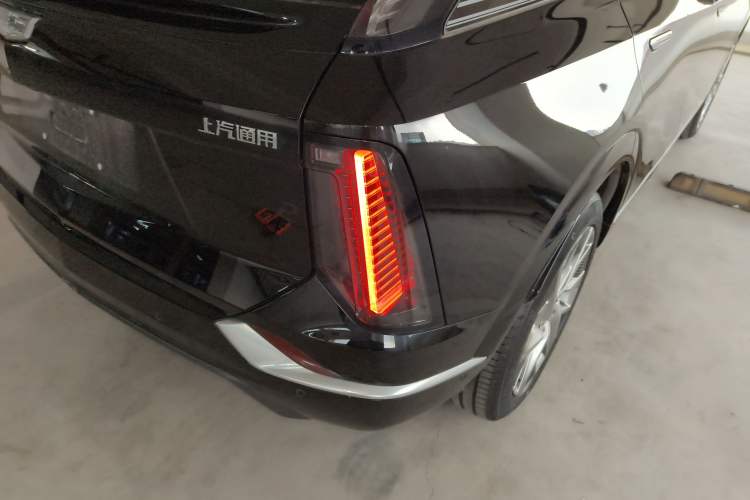 Used Cadillac OPTIQ 2024 Standard Range Version Right Rear Taillight