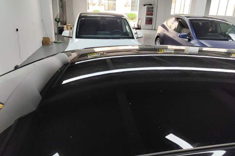 Used Cadillac OPTIQ 2024 Standard Range Version Roof