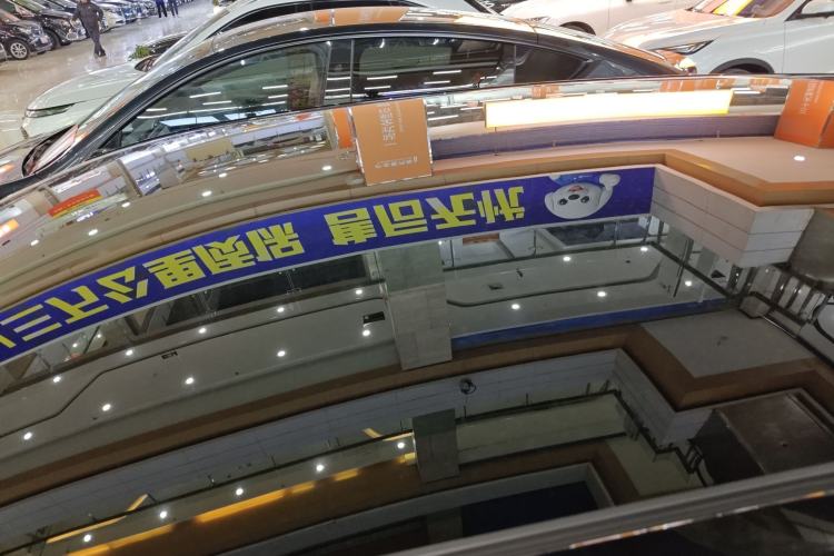 Used Cadillac OPTIQ 2024 Standard Range Version Roof