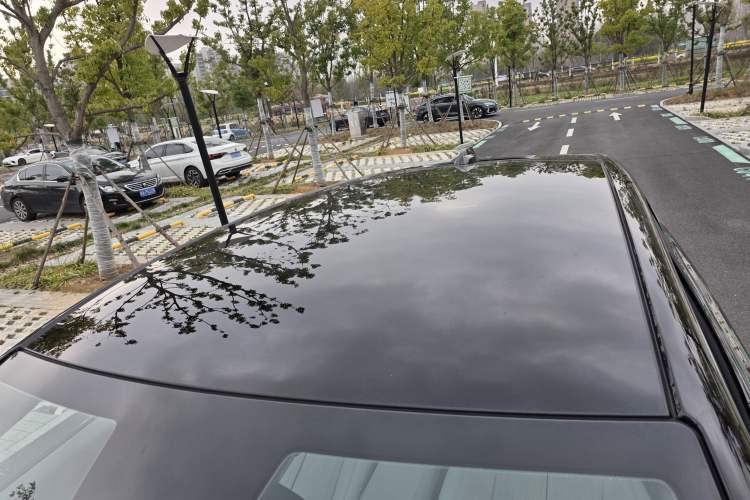 Used Cadillac OPTIQ 2024 Standard Range Version Roof