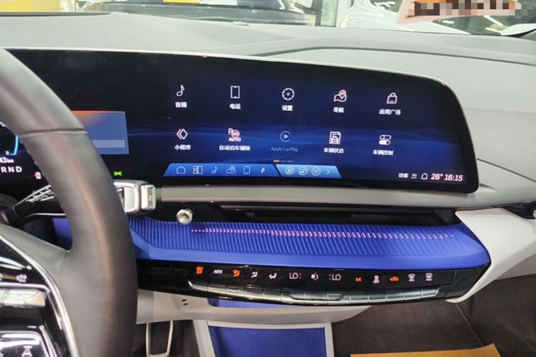 Used Cadillac OPTIQ 2024 Four-Wheel Drive Long-Range Version Audio And AC Panel