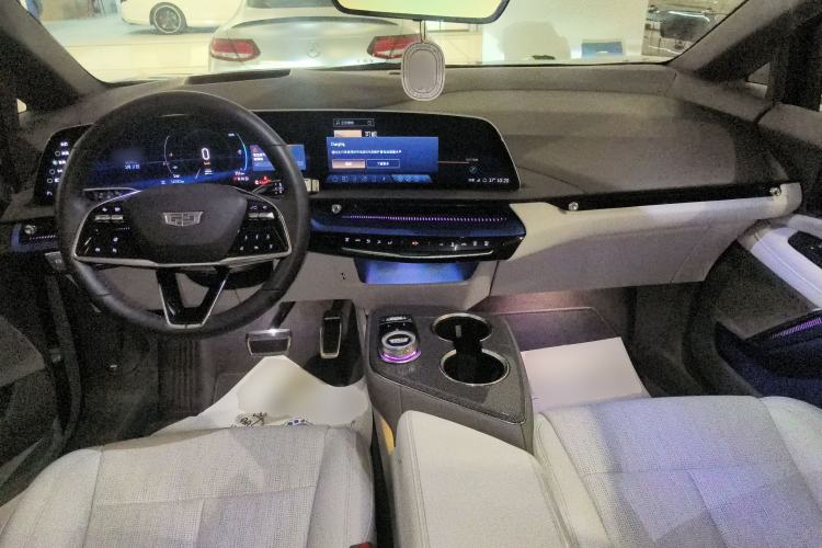 Used Cadillac OPTIQ 2024 Four-Wheel Drive Long-Range Version Center Console