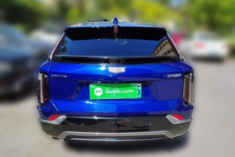 Used Cadillac OPTIQ 2024 Standard Range Version Exterior 4