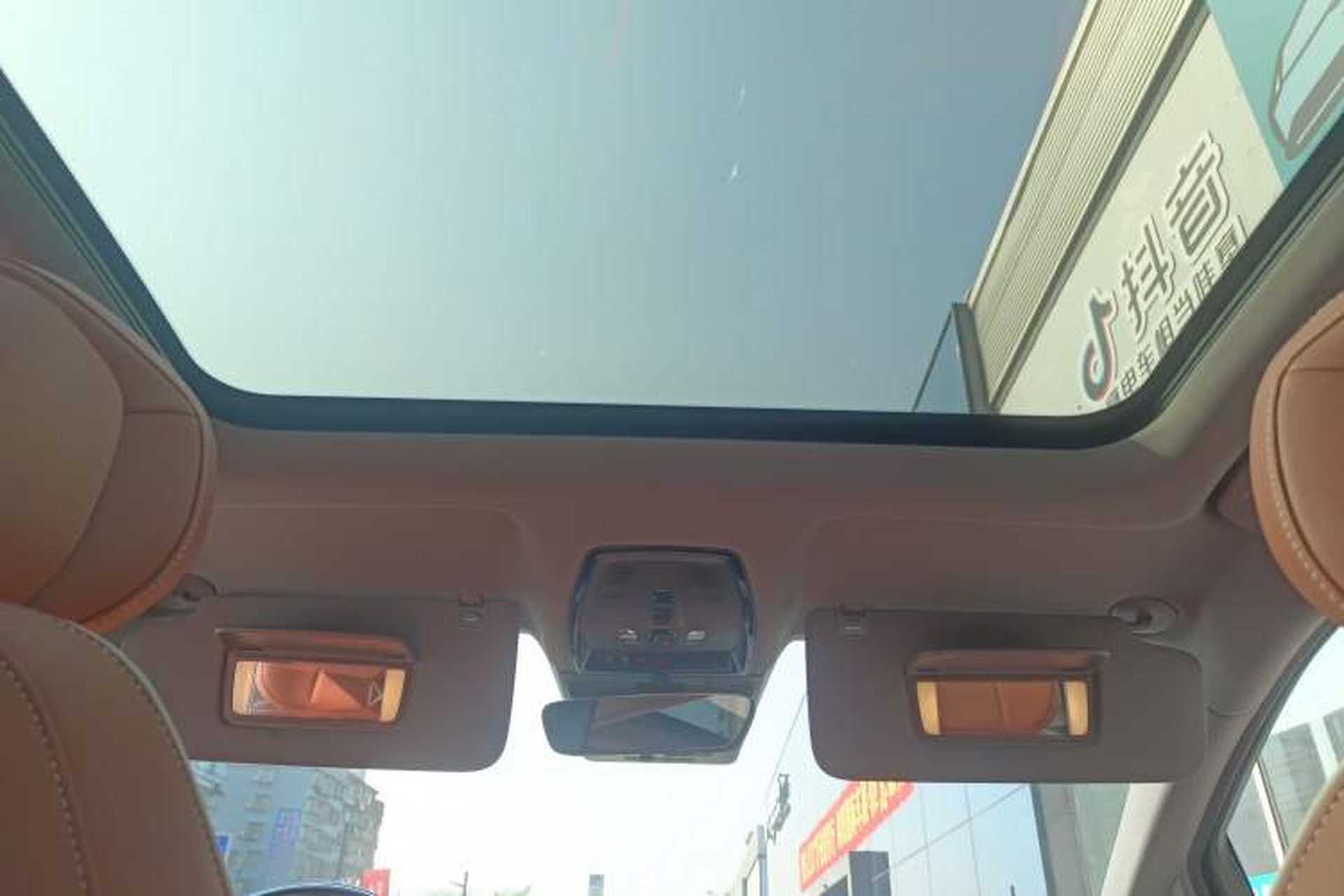 Used Cadillac OPTIQ 2024 Four-Wheel Drive Long-Range Version Headliner