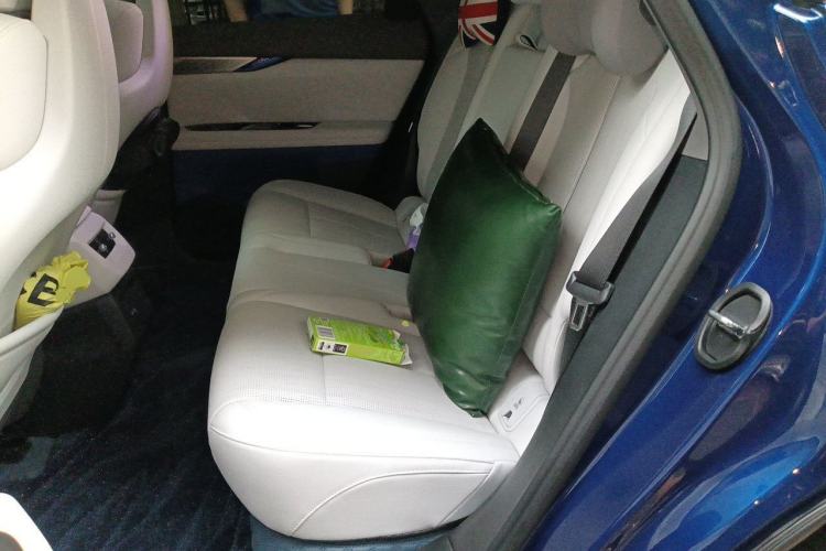 Used Cadillac OPTIQ 2024 Standard Range Version Left Rear Seat