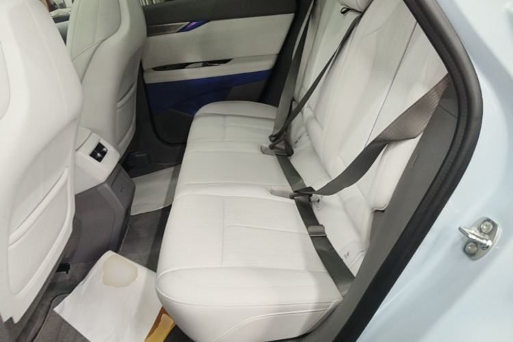Used Cadillac OPTIQ 2024 Four-Wheel Drive Long-Range Version Left Rear Seat