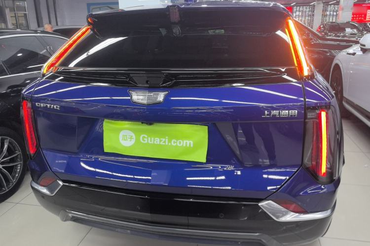 Used Cadillac OPTIQ 2024 Standard Range Version Rear