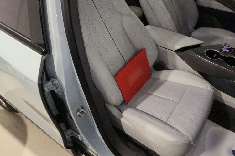 Used Cadillac OPTIQ 2024 Four-Wheel Drive Long-Range Version Right Front Seat