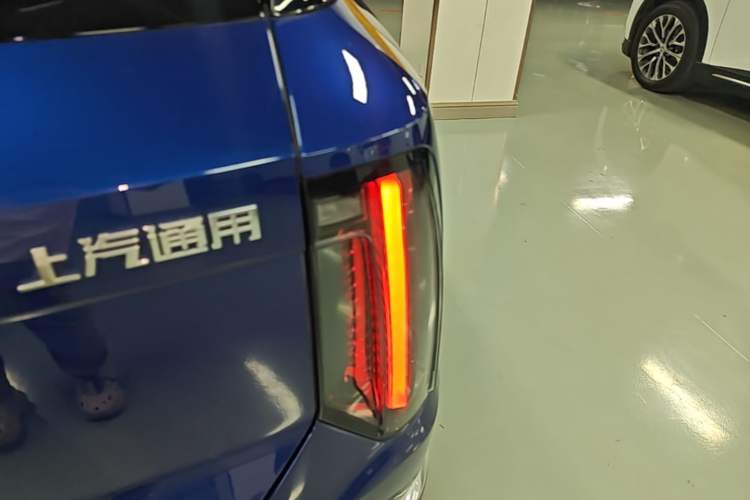 Used Cadillac OPTIQ 2024 Standard Range Version Right Rear Taillight