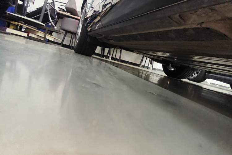 Used Cadillac OPTIQ 2024 Four-Wheel Drive Long-Range Version Right Side Sill