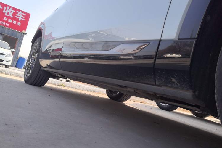 Used Cadillac OPTIQ 2024 Four-Wheel Drive Long-Range Version Right Side Sill