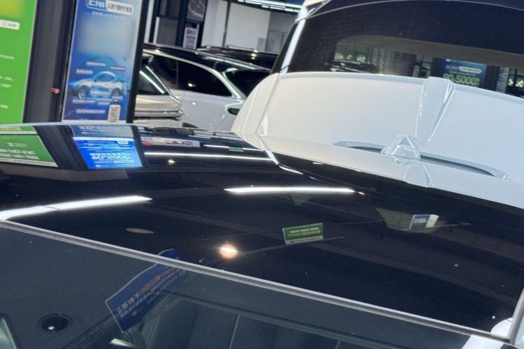 Used Cadillac OPTIQ 2024 Standard Range Version Roof