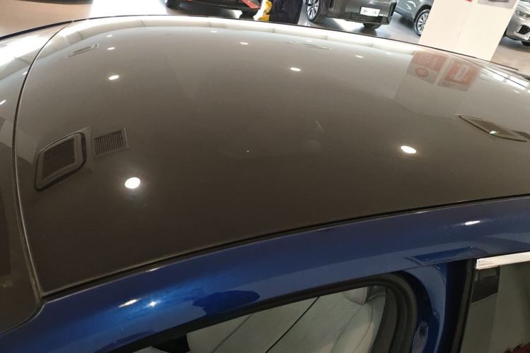 Used Cadillac OPTIQ 2024 Standard Range Version Roof