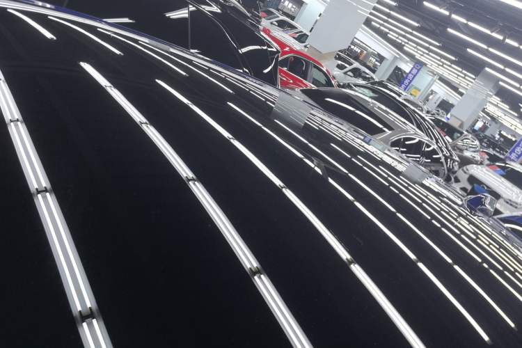 Used Cadillac OPTIQ 2024 Standard Range Version Roof