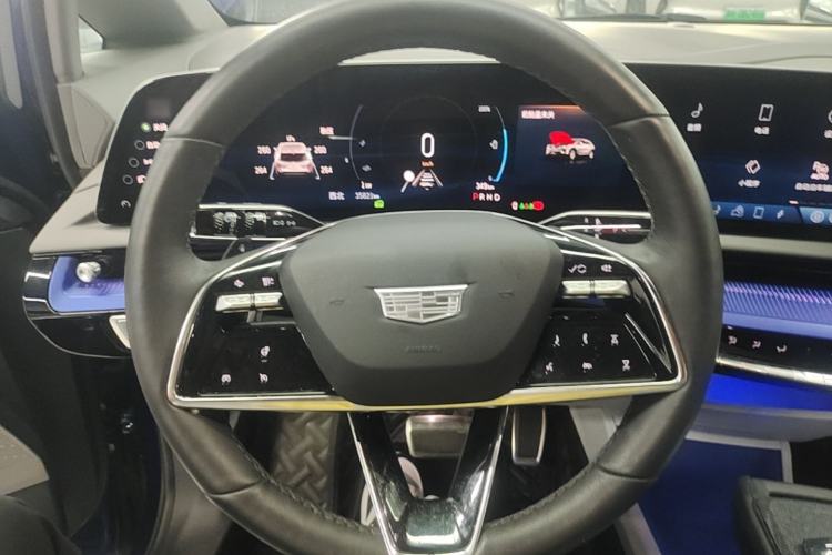 Used Cadillac OPTIQ 2024 Standard Range Version Steering Wheel