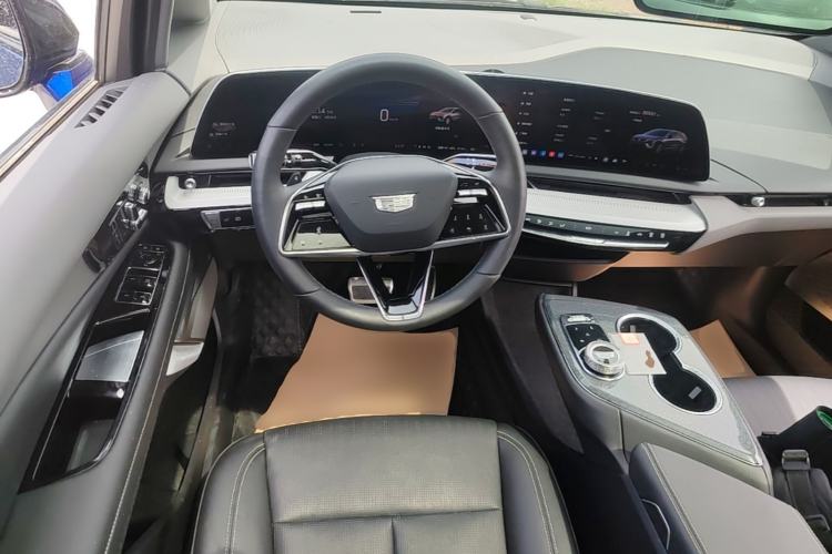 Used Cadillac OPTIQ 2024 Standard Range Version Steering Wheel