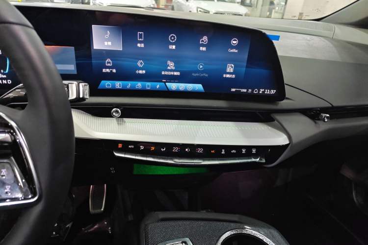 Used Cadillac OPTIQ 2024 Standard Range Version Audio And AC Panel