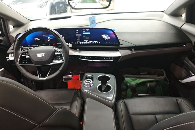 Used Cadillac OPTIQ 2024 Four-Wheel Drive Long-Range Version Center Console