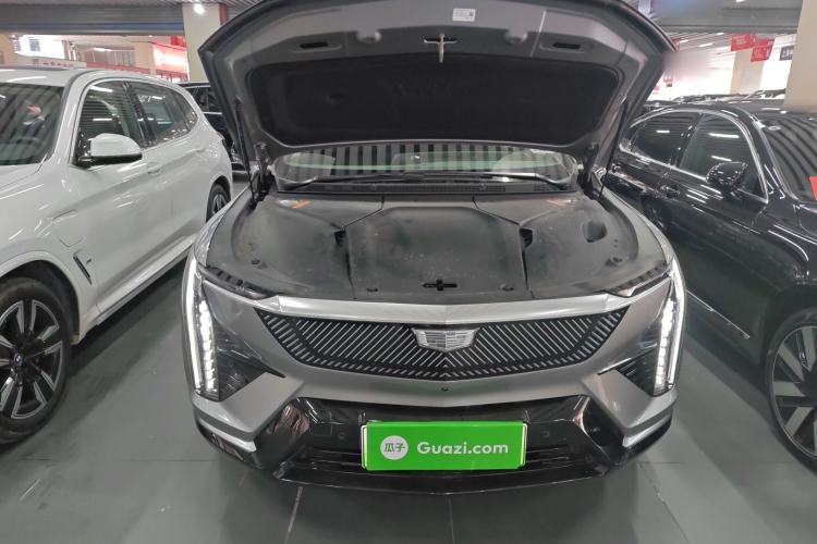 Used Cadillac OPTIQ 2024 Standard Range Version Engine Bay