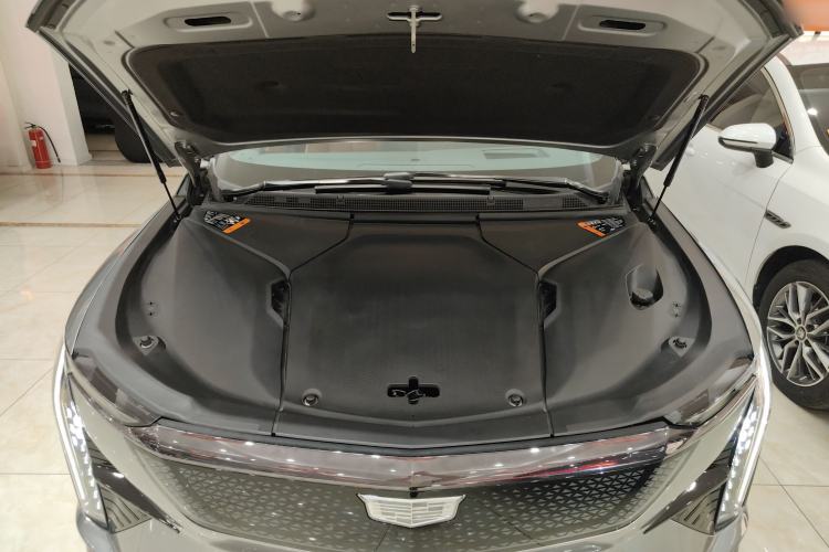 Used Cadillac OPTIQ 2024 Four-Wheel Drive Long-Range Version Engine Bay