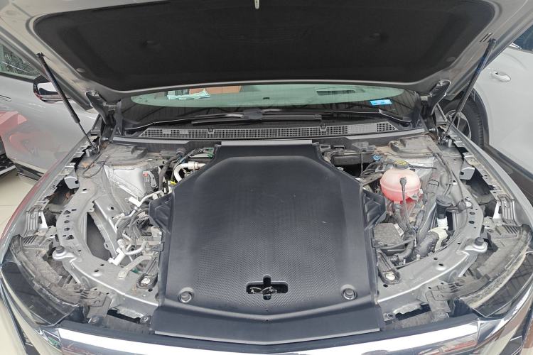 Used Cadillac OPTIQ 2024 Four-Wheel Drive Long-Range Version Engine Bay