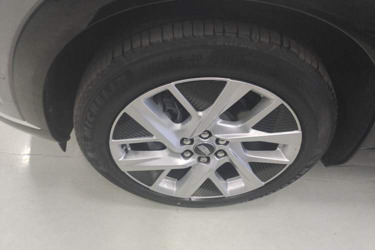 Used Cadillac OPTIQ 2024 Four-Wheel Drive Long-Range Version Exterior 7