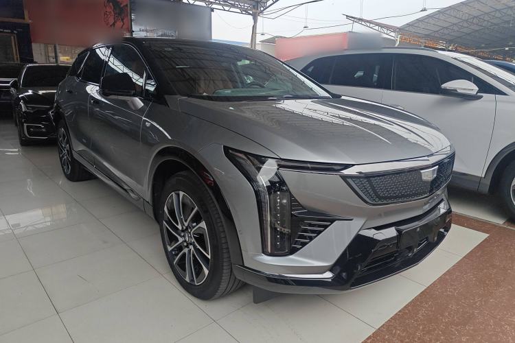 Used Cadillac OPTIQ 2024 Four-Wheel Drive Long-Range Version Front Right 45 Deg