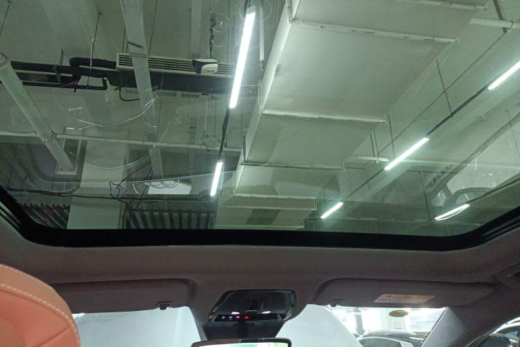 Used Cadillac OPTIQ 2024 Four-Wheel Drive Long-Range Version Headliner