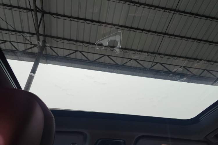 Used Cadillac OPTIQ 2024 Four-Wheel Drive Long-Range Version Headliner