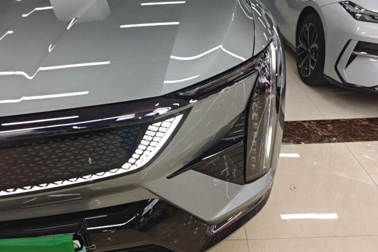 Used Cadillac OPTIQ 2024 Four-Wheel Drive Long-Range Version Left Front Headlight
