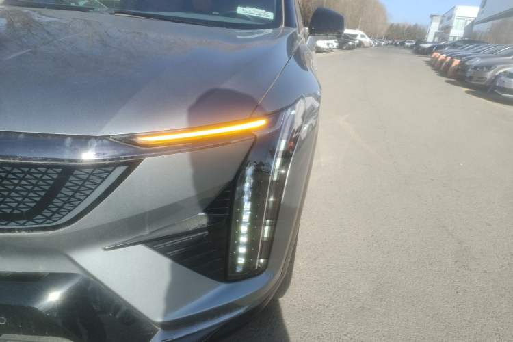 Used Cadillac OPTIQ 2024 Four-Wheel Drive Long-Range Version Left Front Headlight