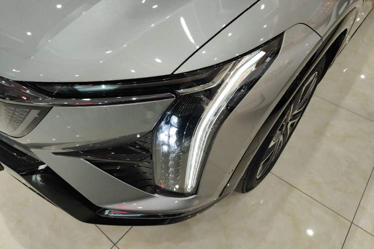 Used Cadillac OPTIQ 2024 Four-Wheel Drive Long-Range Version Left Front Headlight